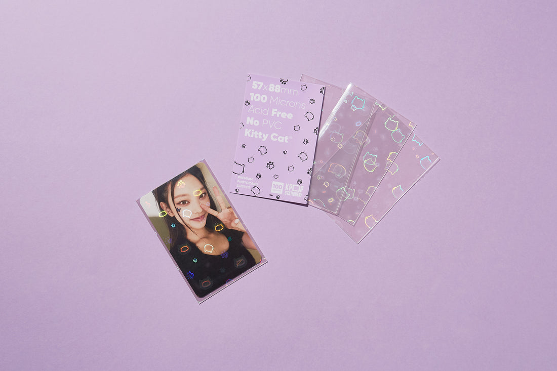 newjeans herin with kitty holographic sleeve