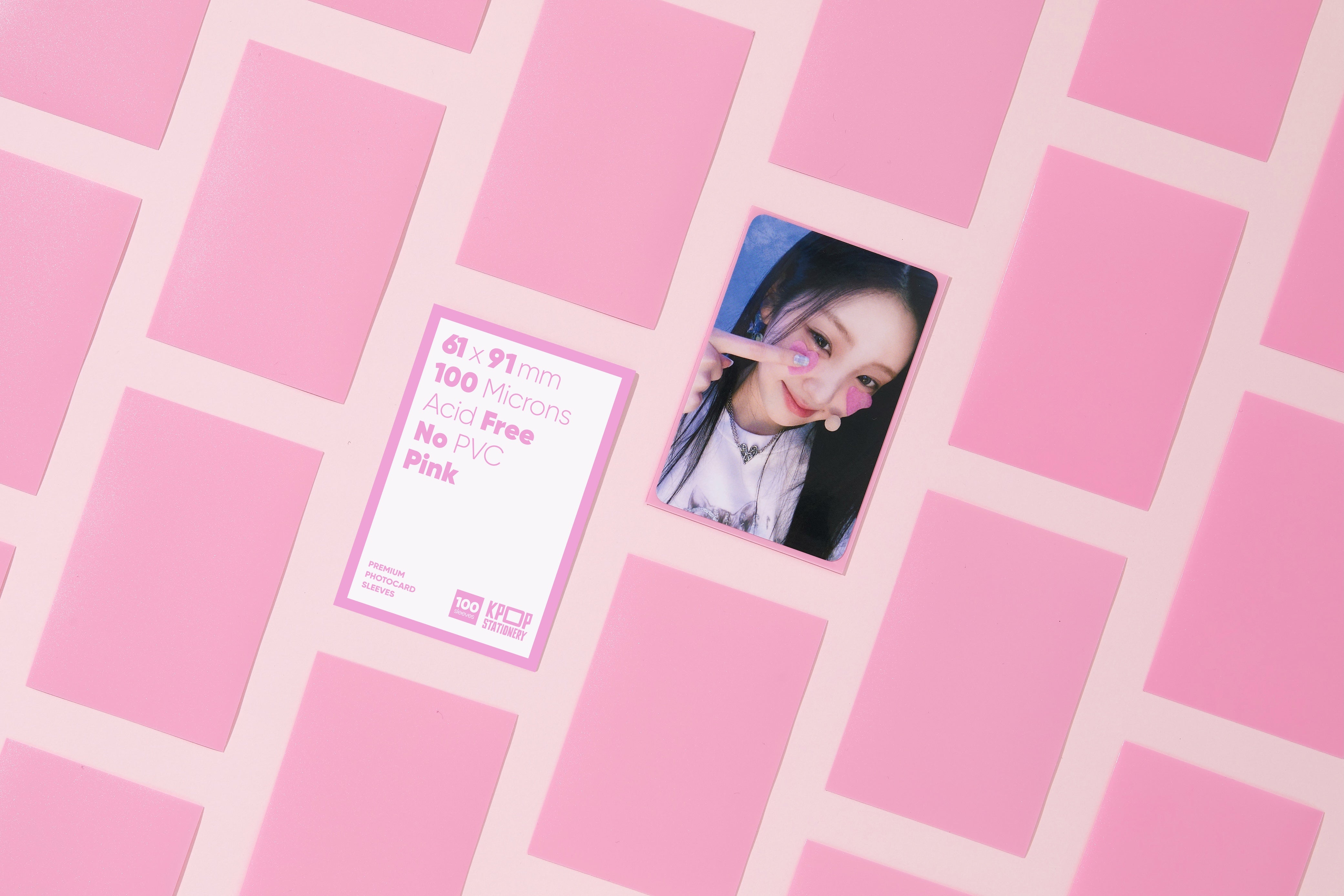 ホワイトスーツ K-POP アイドル グッズ Colored Photocard Sleeves 61×91mm (Double) | Kpop – Kpop Stationery
