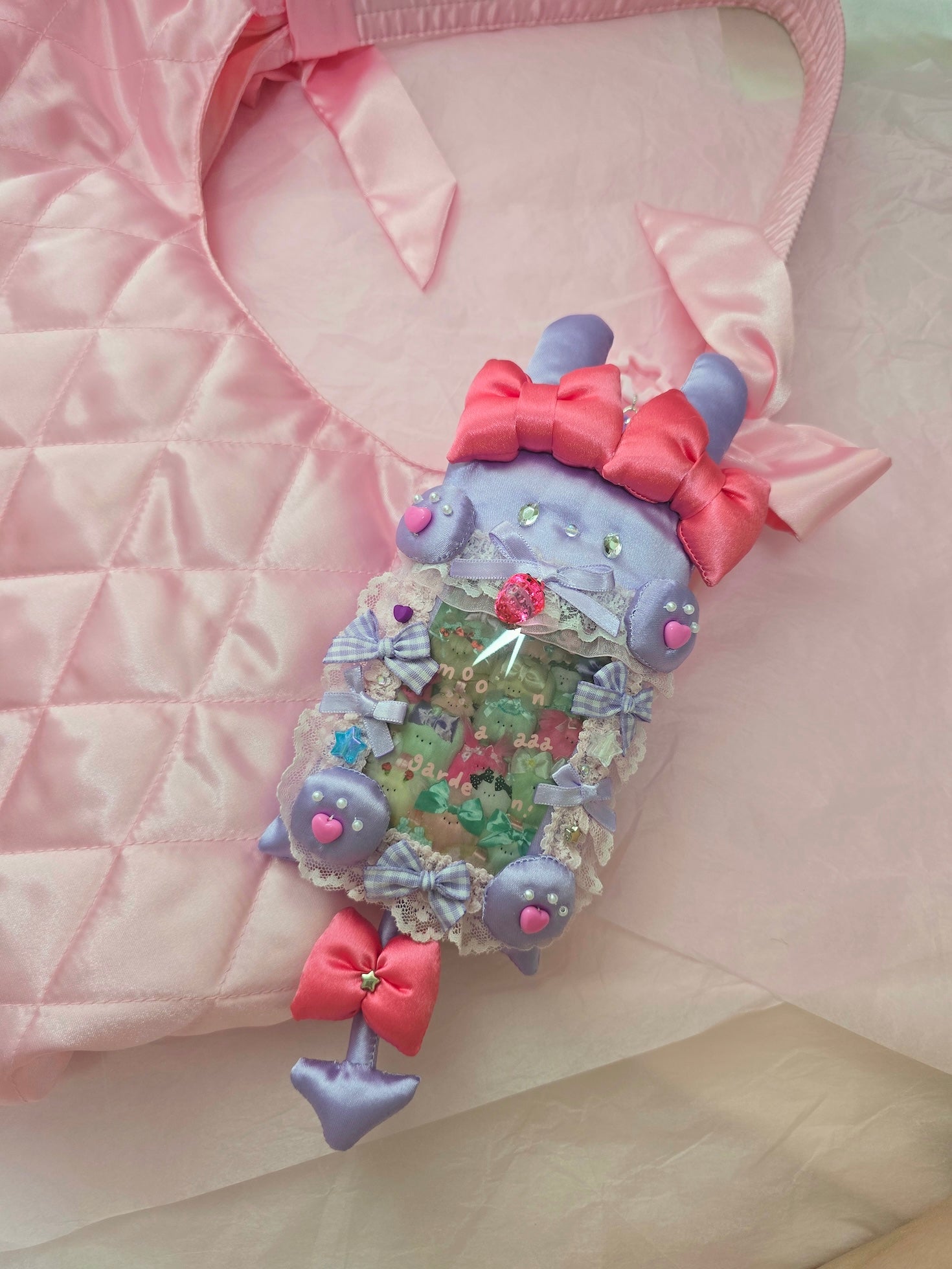 Moon aaaa garden - Fluffy Photocard Holder